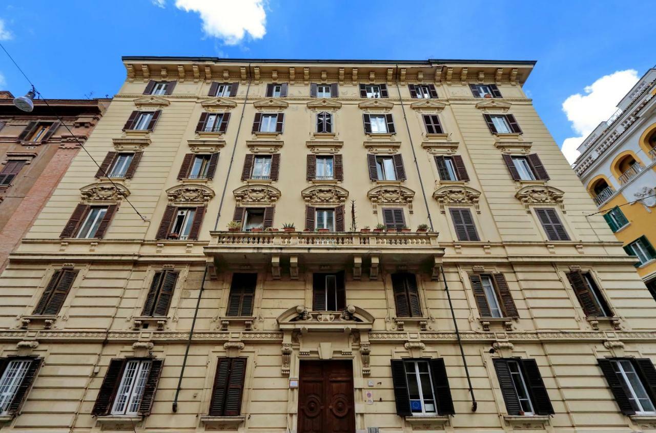 Vespucci Rome